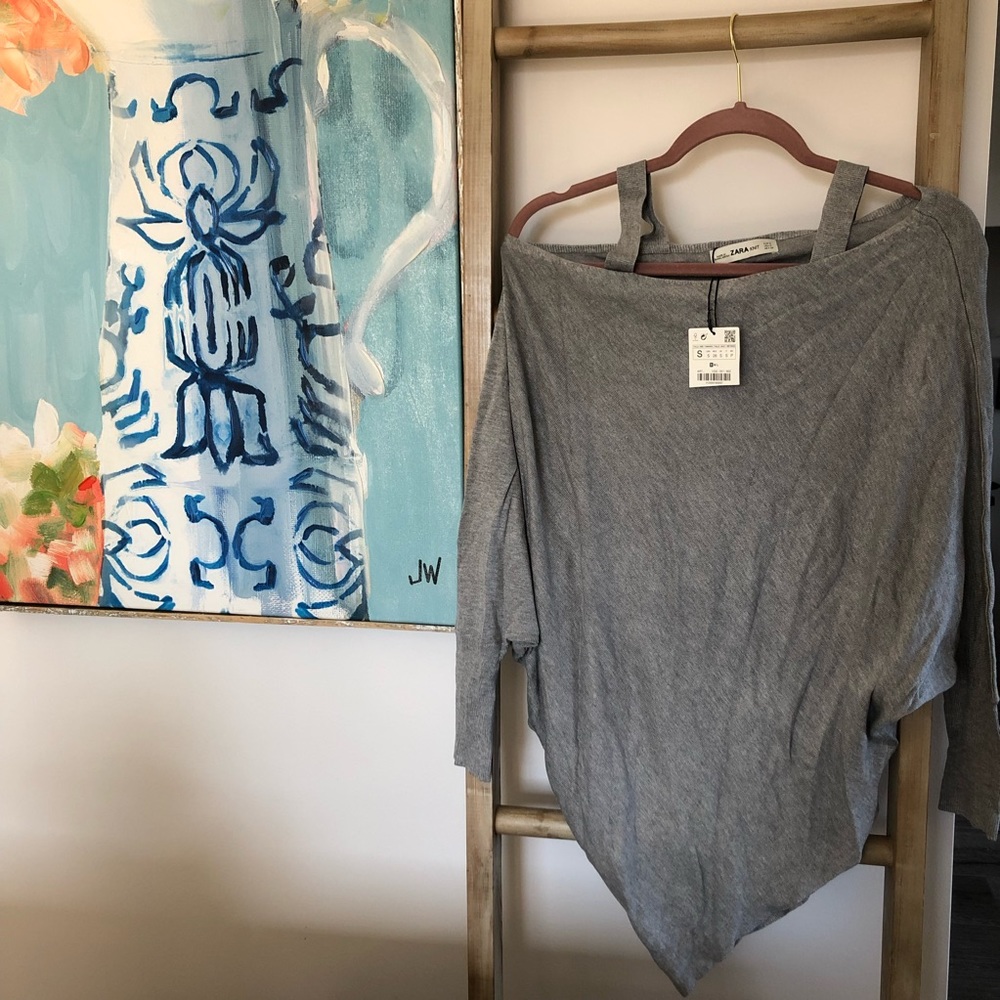 🔶NWT Zara Knit asymmetrical grey blouse